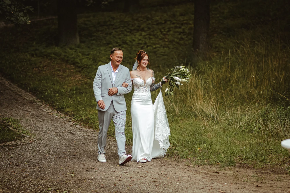 Hochzeit auf Schloss und Gut Liebenberg am See – Hochzeitsfoto 11 von 66