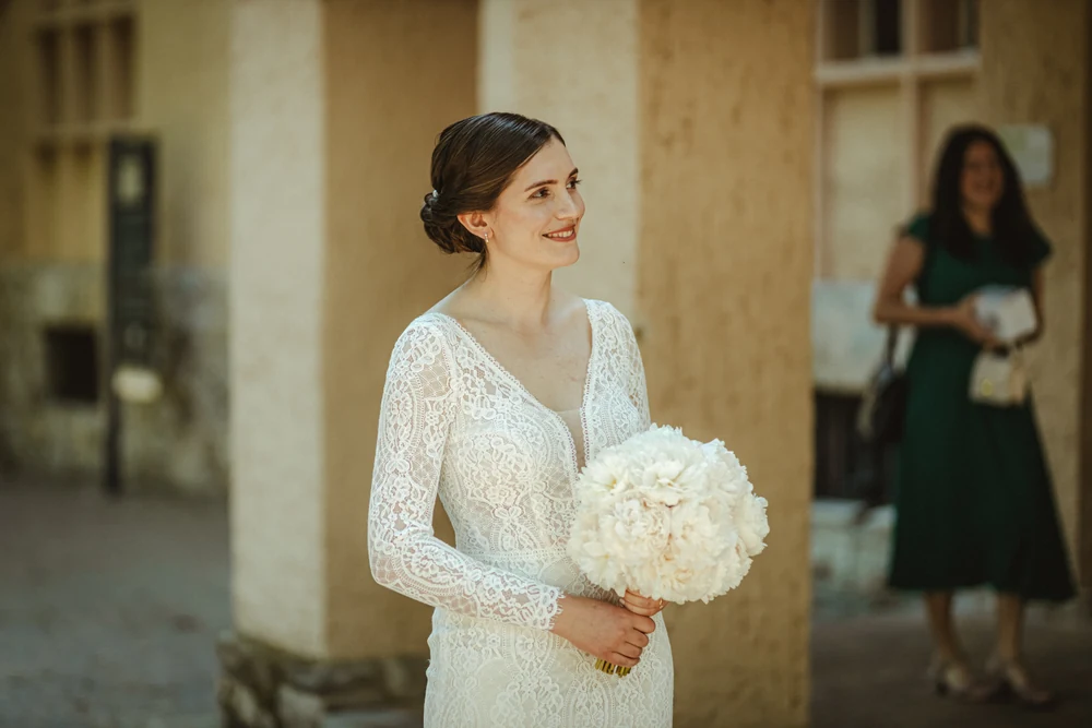 Kirchliche Hochzeit mit Trauung und Ringtausch – Foto 4 von 41