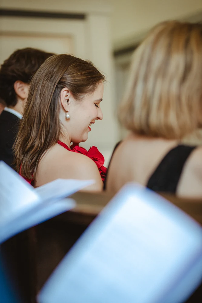 Kirchliche Hochzeit mit Trauung und Ringtausch – Foto 14 von 41