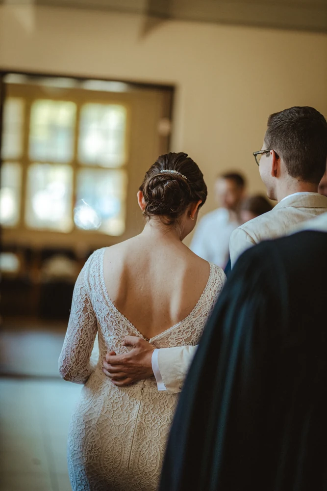 Kirchliche Hochzeit mit Trauung und Ringtausch – Foto 24 von 41