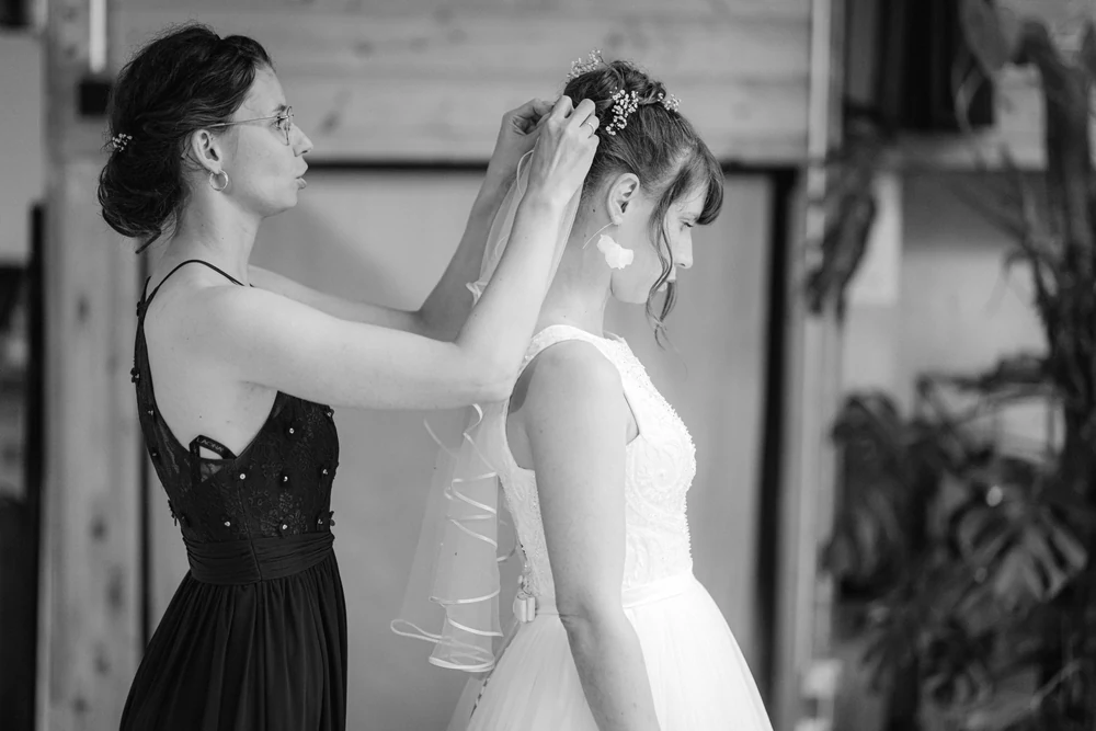Kirchliche Hochzeit in Berlin – Trauung und Paarshooting – Hochzeitsfoto 11 von 100