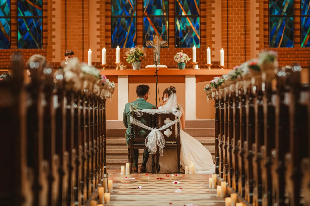 Kirchliche Hochzeit in Berlin – Trauung und Paarshooting – Hochzeitsfoto 34 von 100