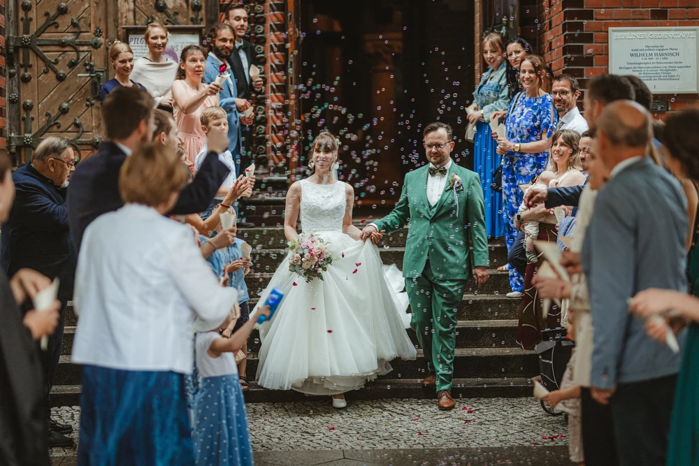 Kirchliche Hochzeit in Berlin – Trauung und Paarshooting – Hochzeitsfoto 60 von 100