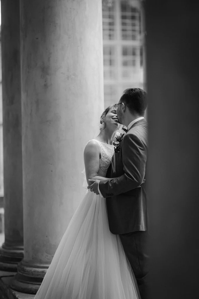 Kirchliche Hochzeit in Berlin – Trauung und Paarshooting – Hochzeitsfoto 77 von 100