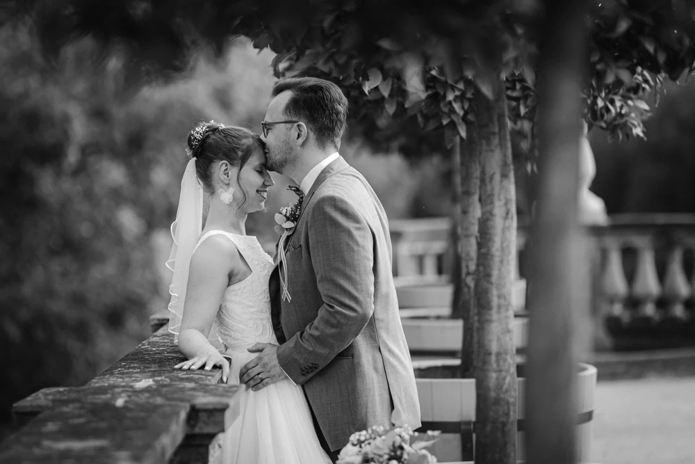 Kirchliche Hochzeit in Berlin – Trauung und Paarshooting – Hochzeitsfoto 86 von 100