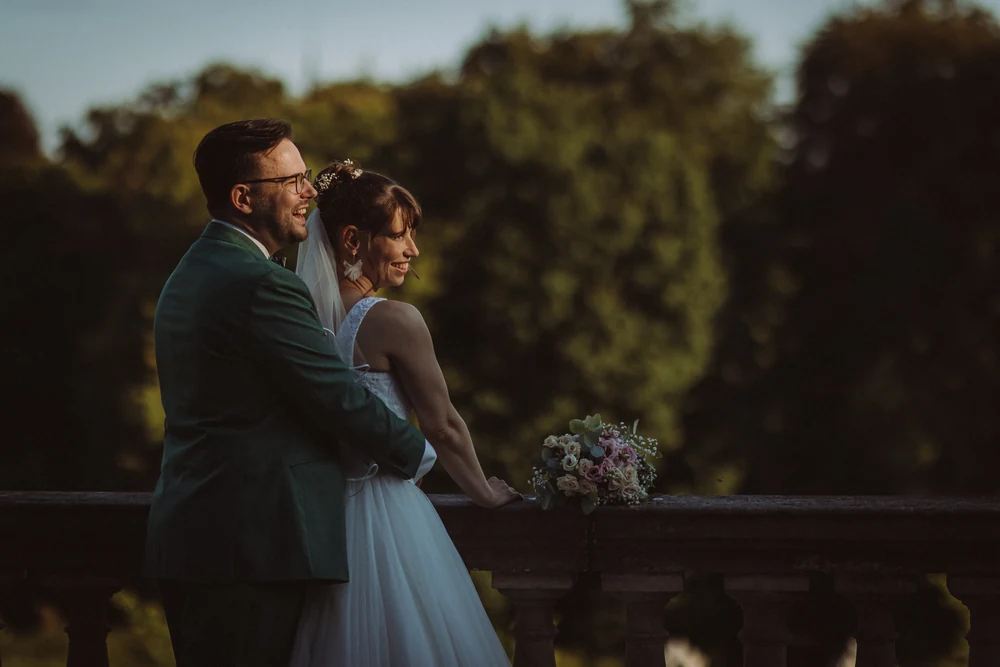 Kirchliche Hochzeit in Berlin – Trauung und Paarshooting – Hochzeitsfoto 90 von 100