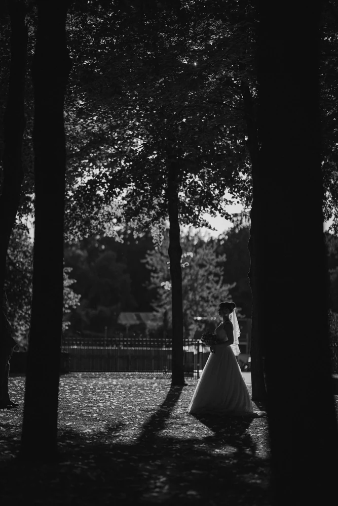 Kirchliche Hochzeit in Berlin – Trauung und Paarshooting – Hochzeitsfoto 95 von 100
