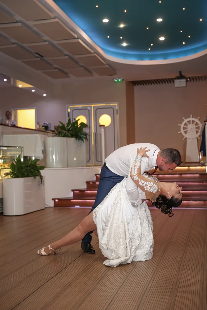 Hochzeit in Varna – Zwischen Meer und Hochzeitskronen – Hochzeitsfoto 29 von 43